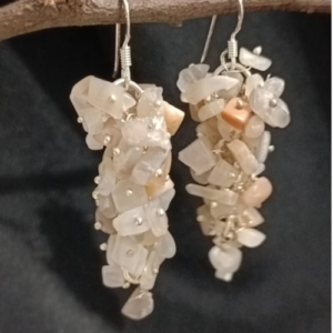 Beige Chip Cluster Earrings