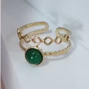 Green Opal Glow Chain Band Ring
