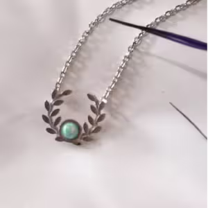 Silver Laurel Necklace