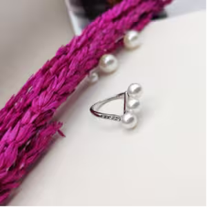 Silver Triple Pearl Ring