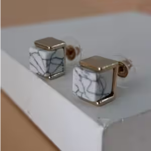 Clear Square Acrylic Stud Earrings