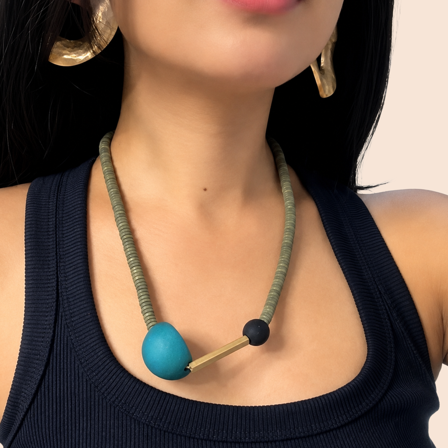 Green Bead Bar Wood Necklace - Image 2
