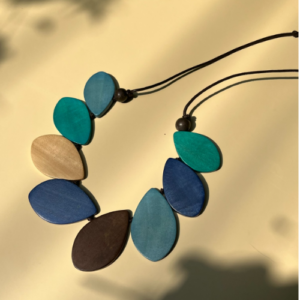 Warm Petal Wood Necklace