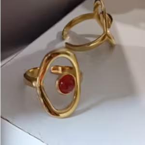 Red Oval Frame Ring
