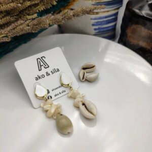 Cream Shell Drop Earrings
