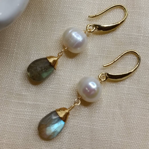 Pearl In Northern Lights Earrings