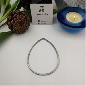 Black Open Teardrop Bracelet