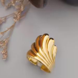 Gold Fan Shell Ring