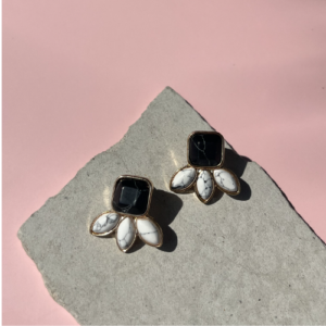 Black Stone Floral Stud Earrings