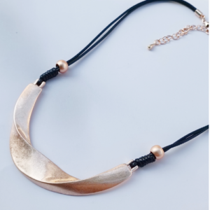 Rose Gold Curved Bar Necklace