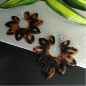 Tortoiseshell Flower Earrings