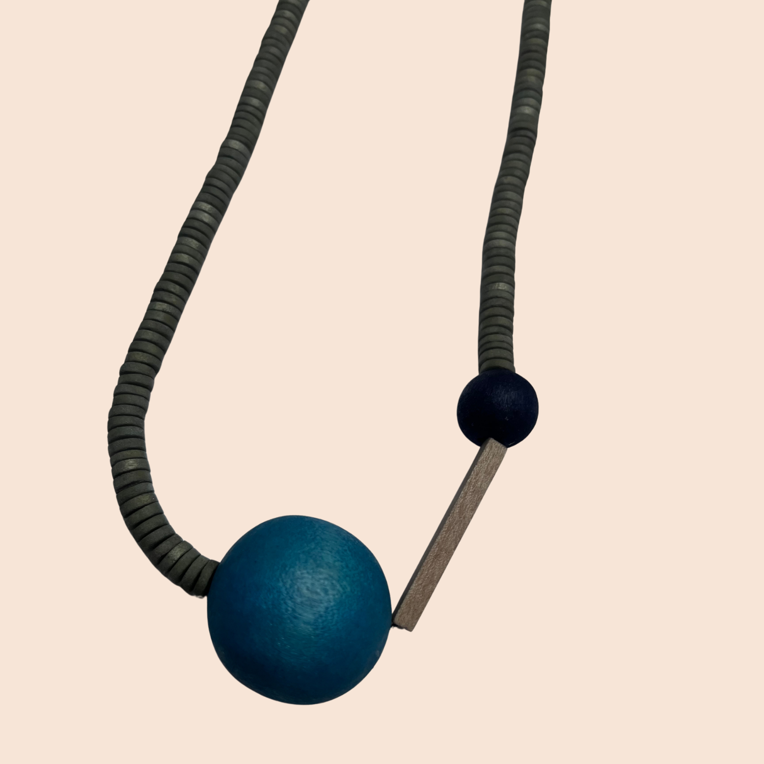 Green Bead Bar Wood Necklace - Image 3