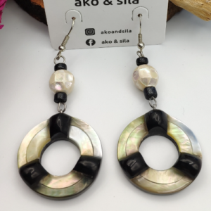 Shell Circle Earrings