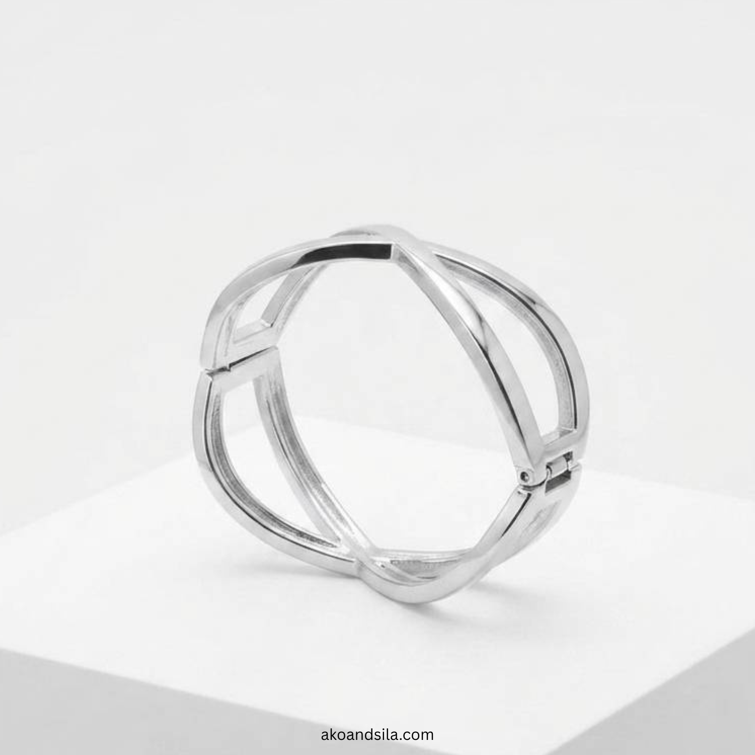 Silver Rectangular Link Bracelet - Image 4