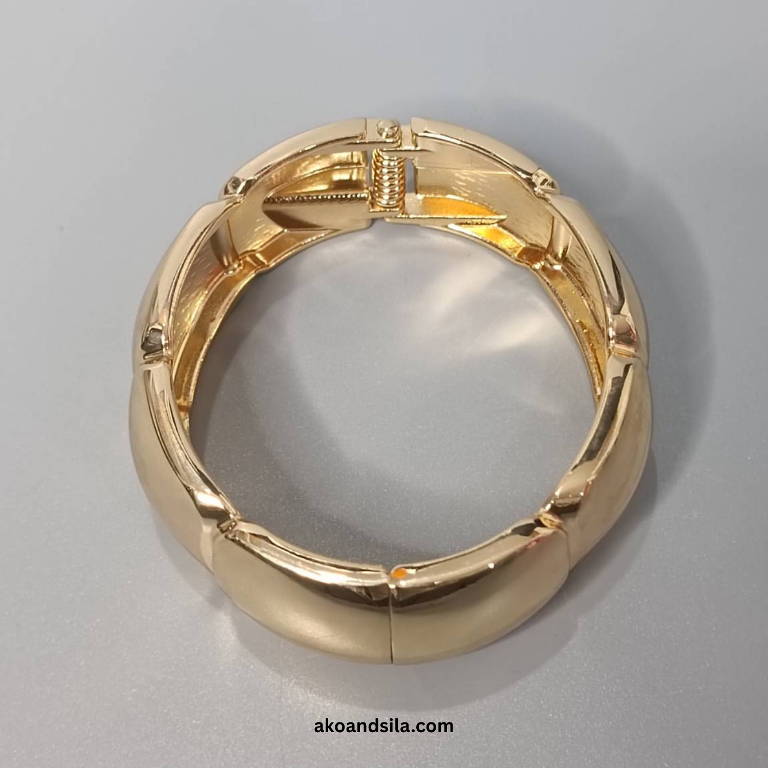 Golden Chunky Link Cuff Bracelet - Image 3