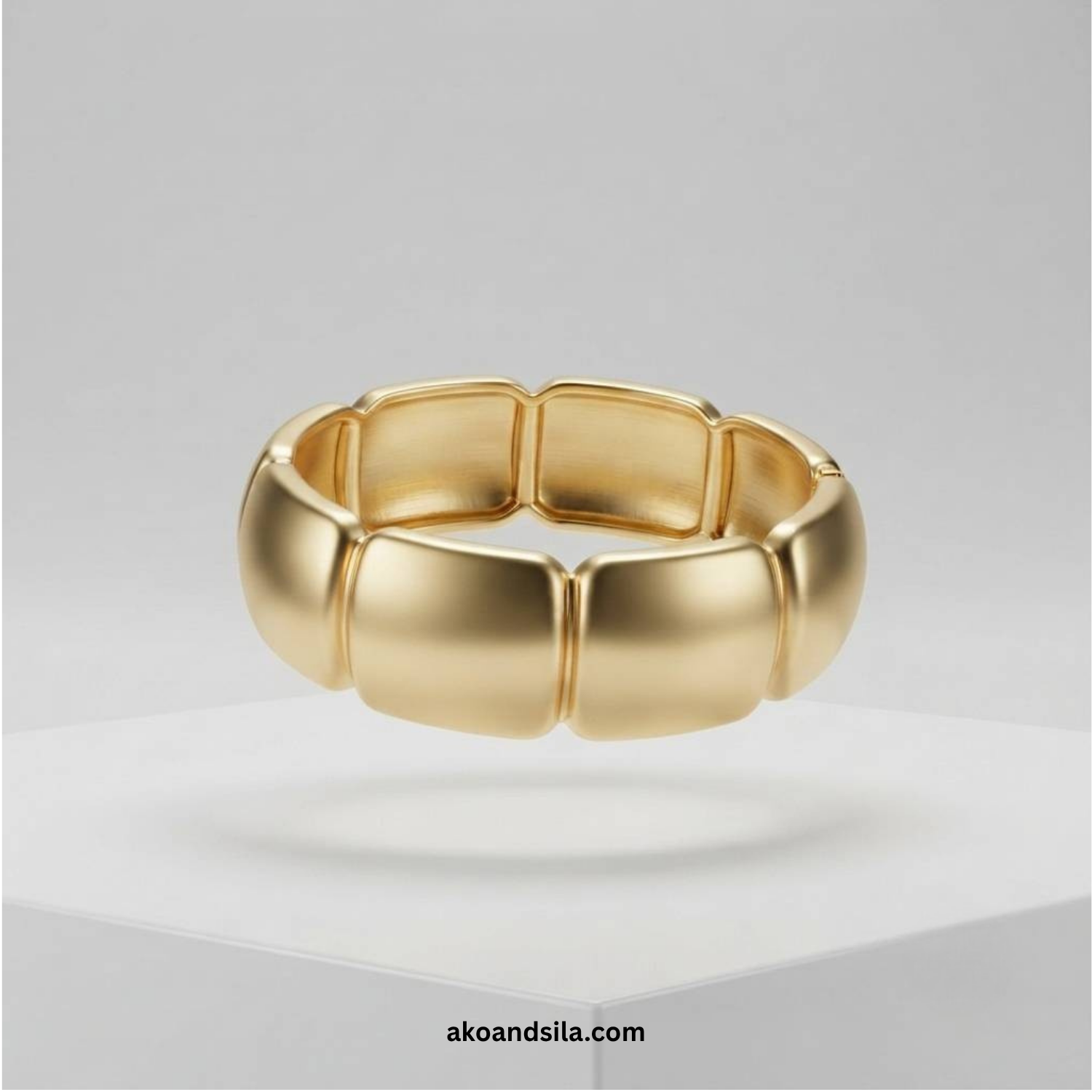 Golden Chunky Link Cuff Bracelet - Image 5