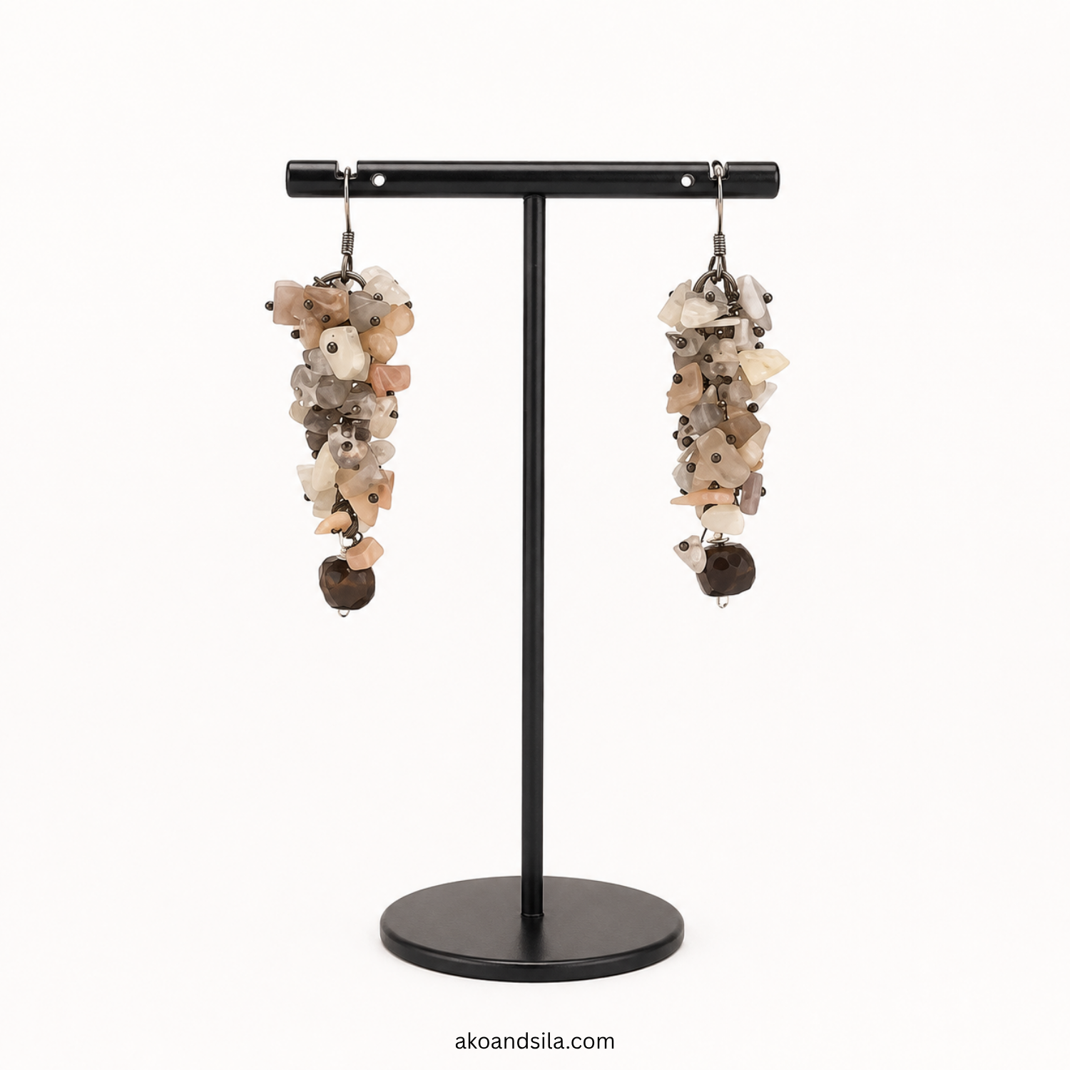 Beige Chip Cluster Earrings - Image 4