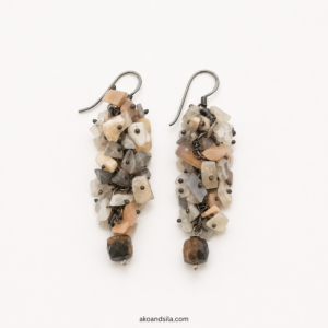 Beige Chip Cluster Earrings