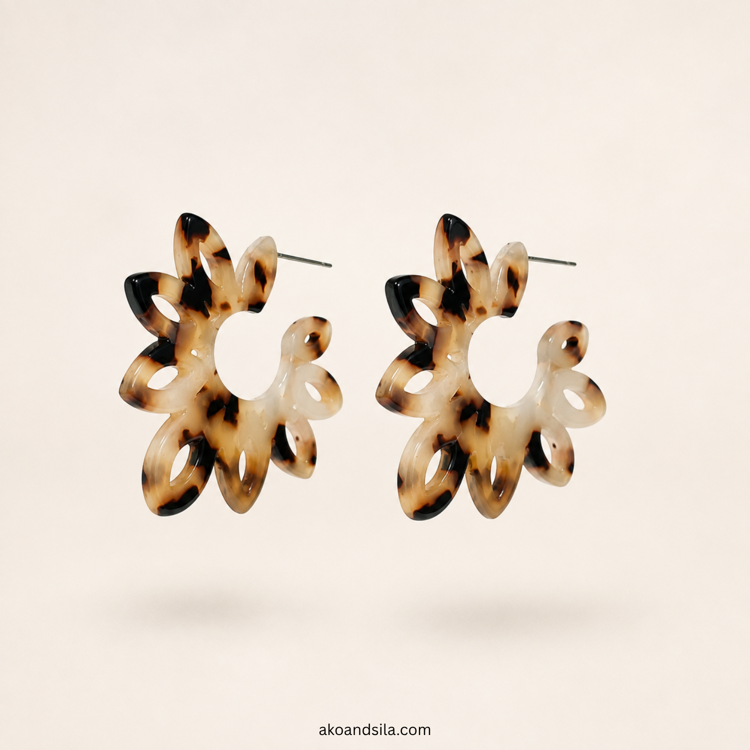 The Tortoise Blossom Hoops Earrings - Image 2