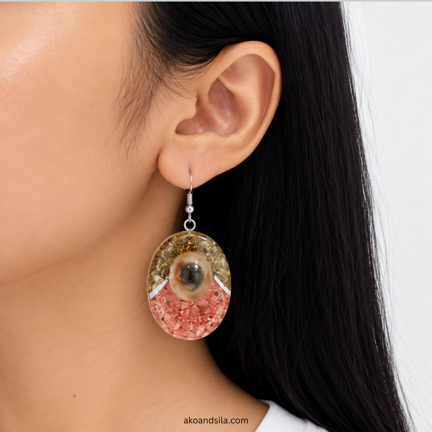 Pinky Seashell Earrings - Image 2