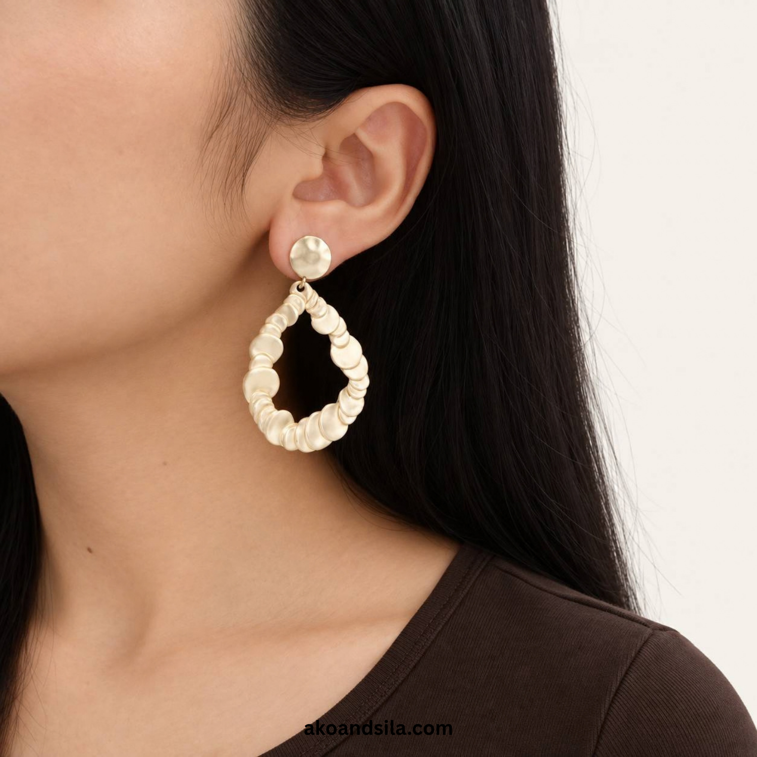 Golden Scalloped Teardrop Earrings - Image 2