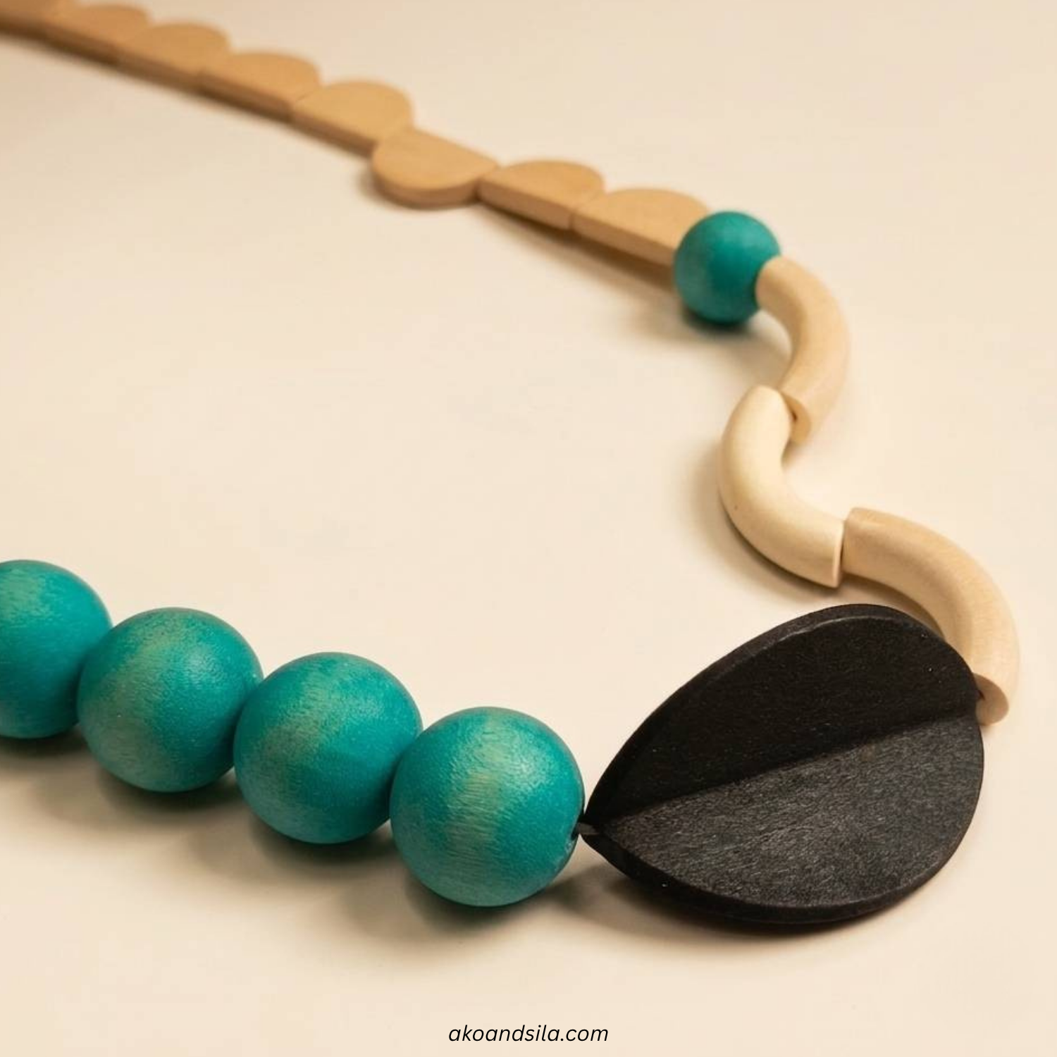Ivory Wave Wood Necklace - Image 4