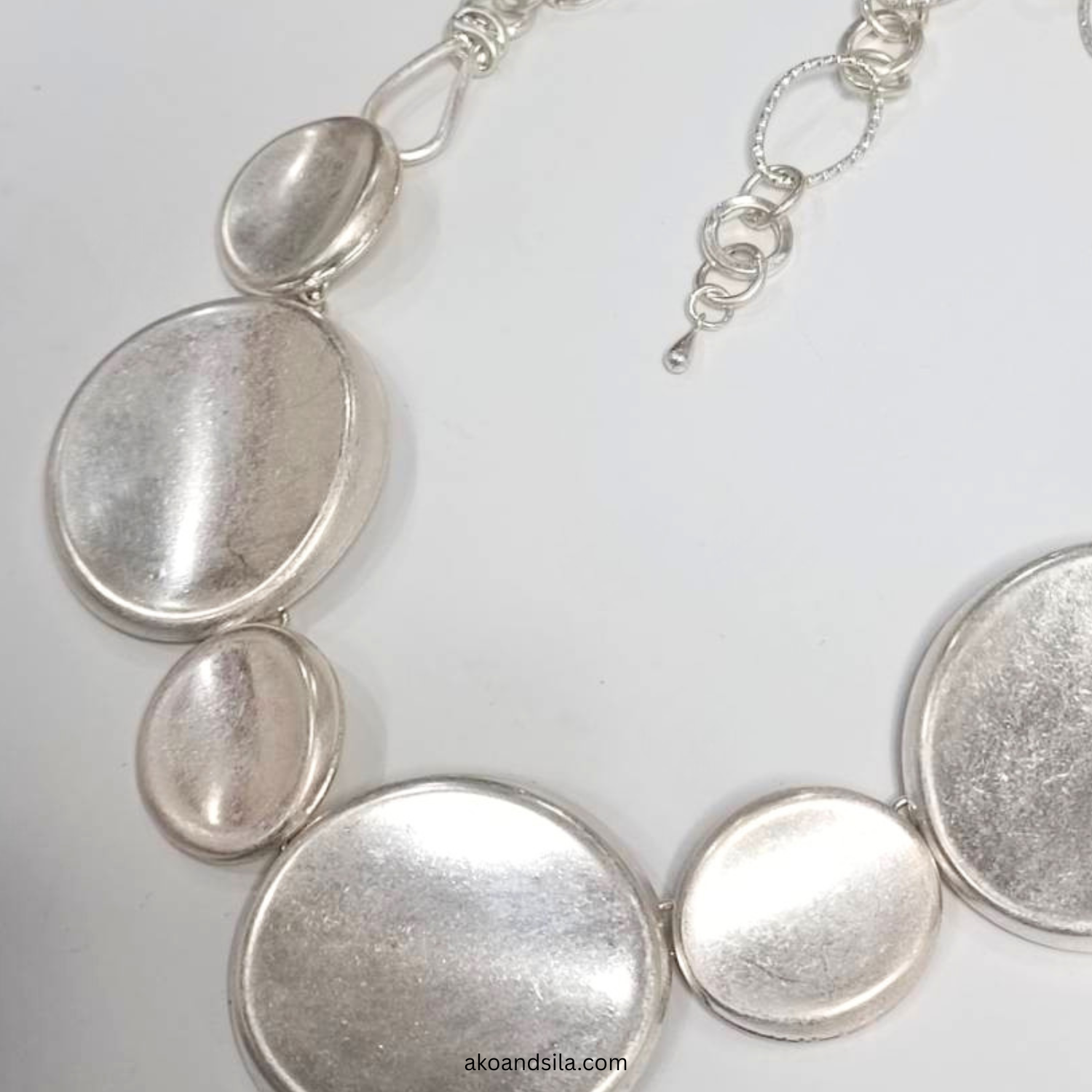 Silver Disc Collar Necklace - Image 5