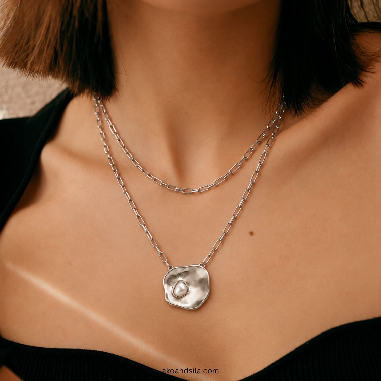 Silver Disc Pendant Necklace - Image 3