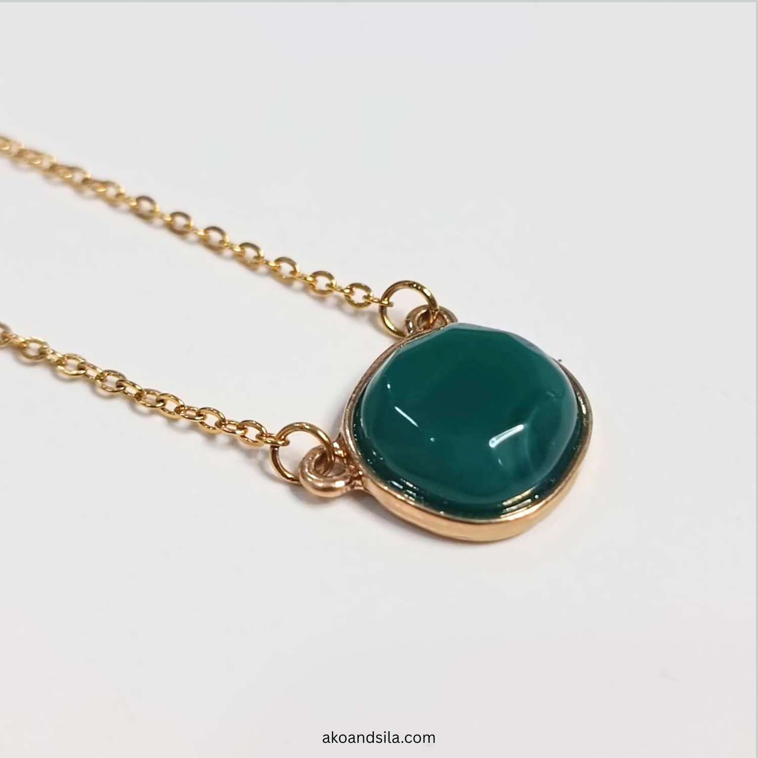 Green Round Necklace - Image 4