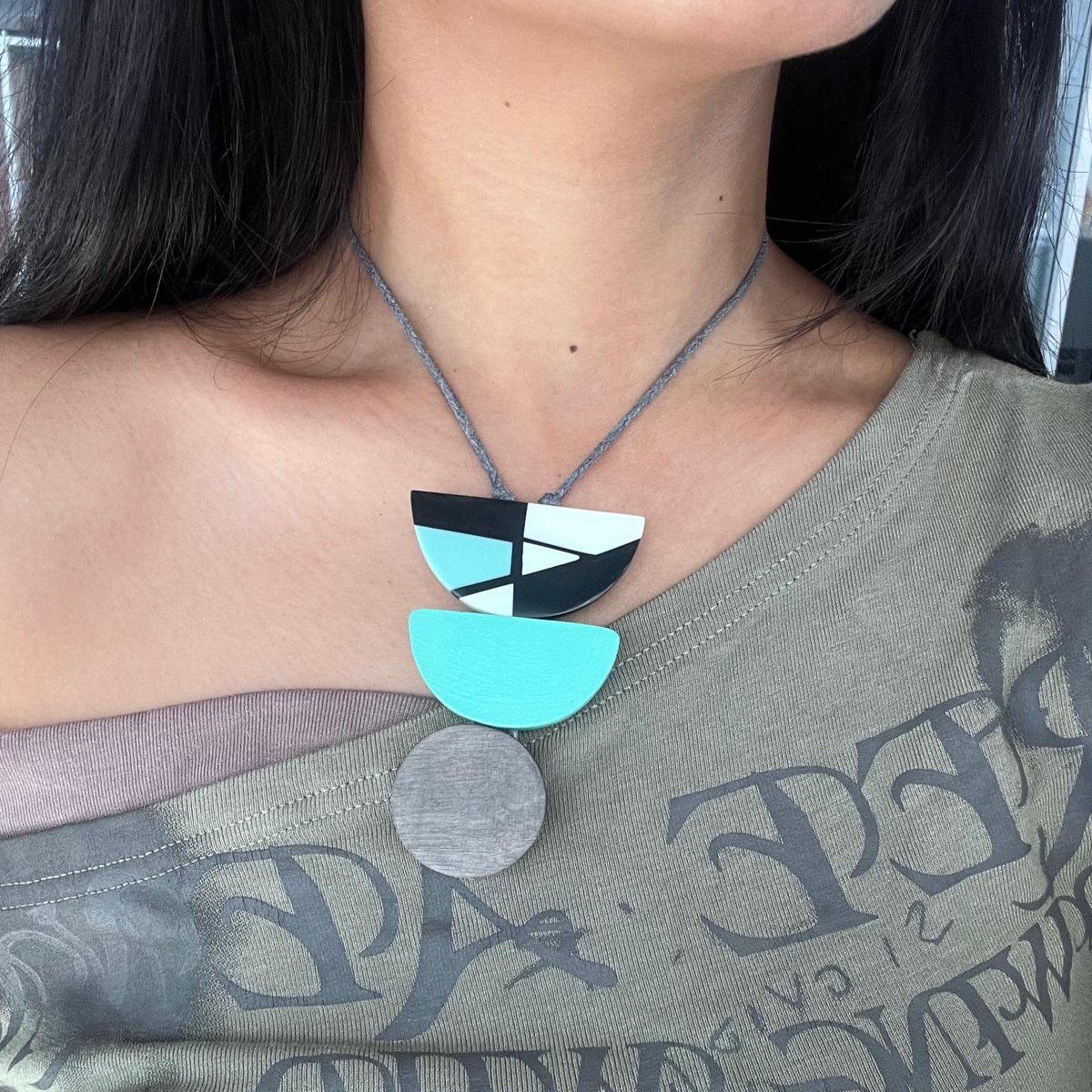 Abstract Leaf Wood Necklace - Image 5