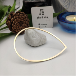Golden Open Teardrop Bracelet