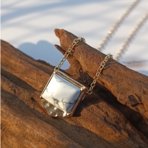 Silver White Stone Pendant Necklace