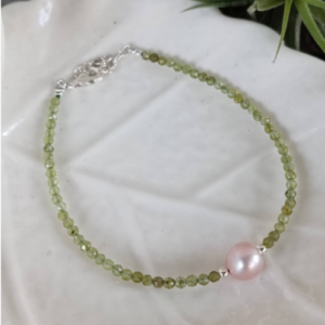 Green Pearl Bracelet