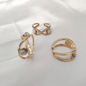 White Stone Crisscross Ring