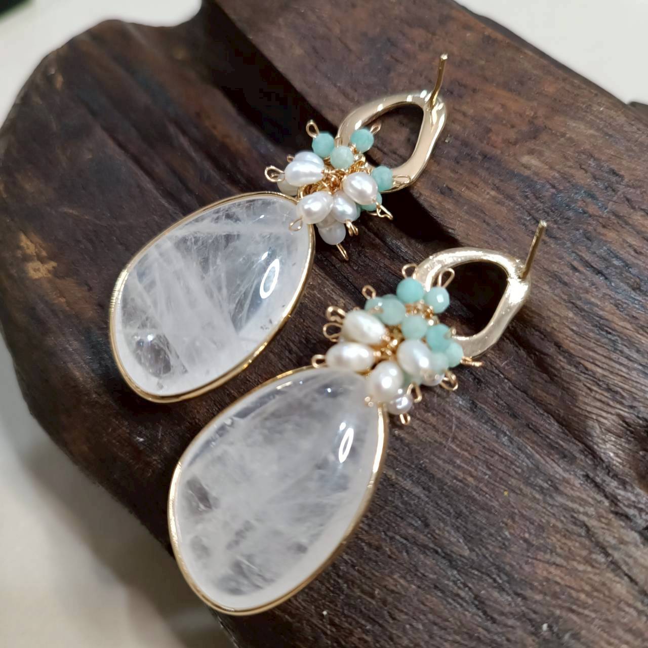 Healing Light Quartz Drops Earrings - Image 4