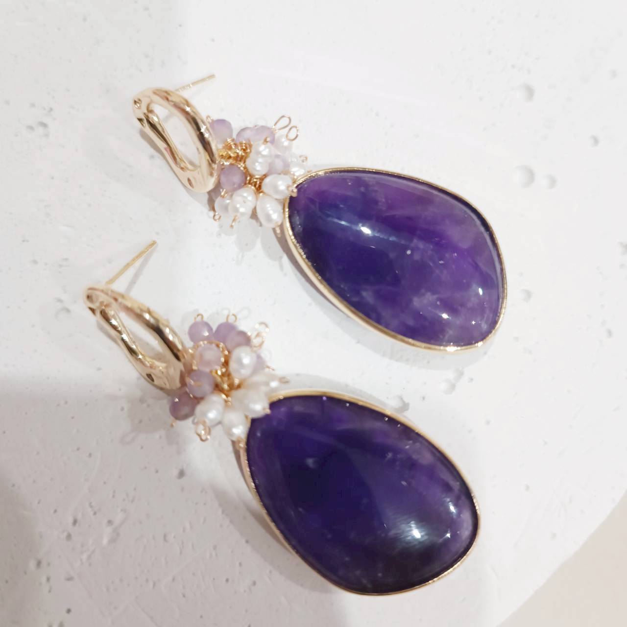 Clam Mind Amethyst Drops Earrings - Image 4