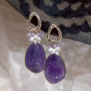 Clam Mind Amethyst Drops Earrings
