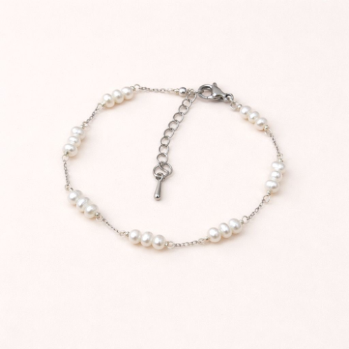 Classic Pearl Station Bracelet