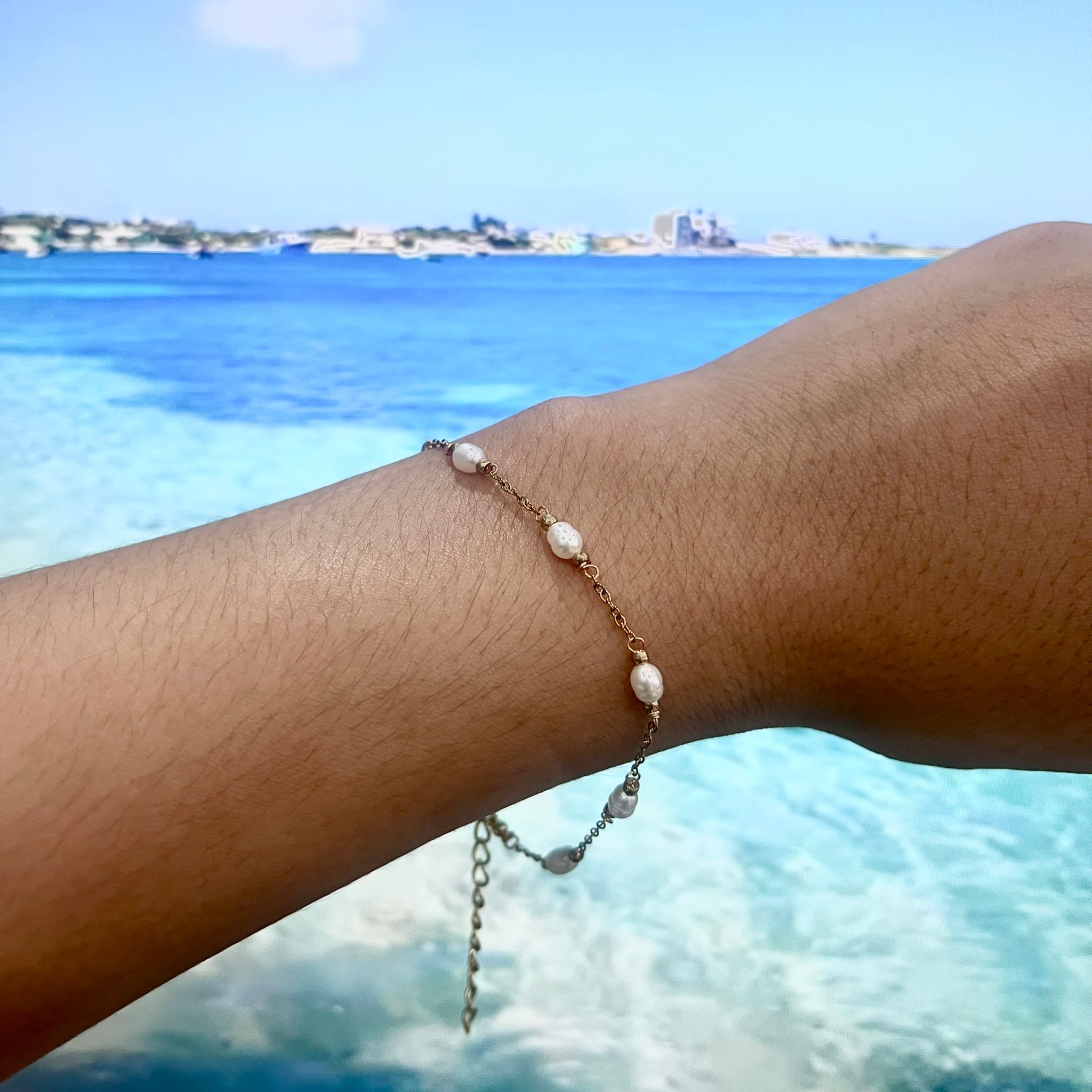 Oval Freshwater Pearl Bracelet - Image 5