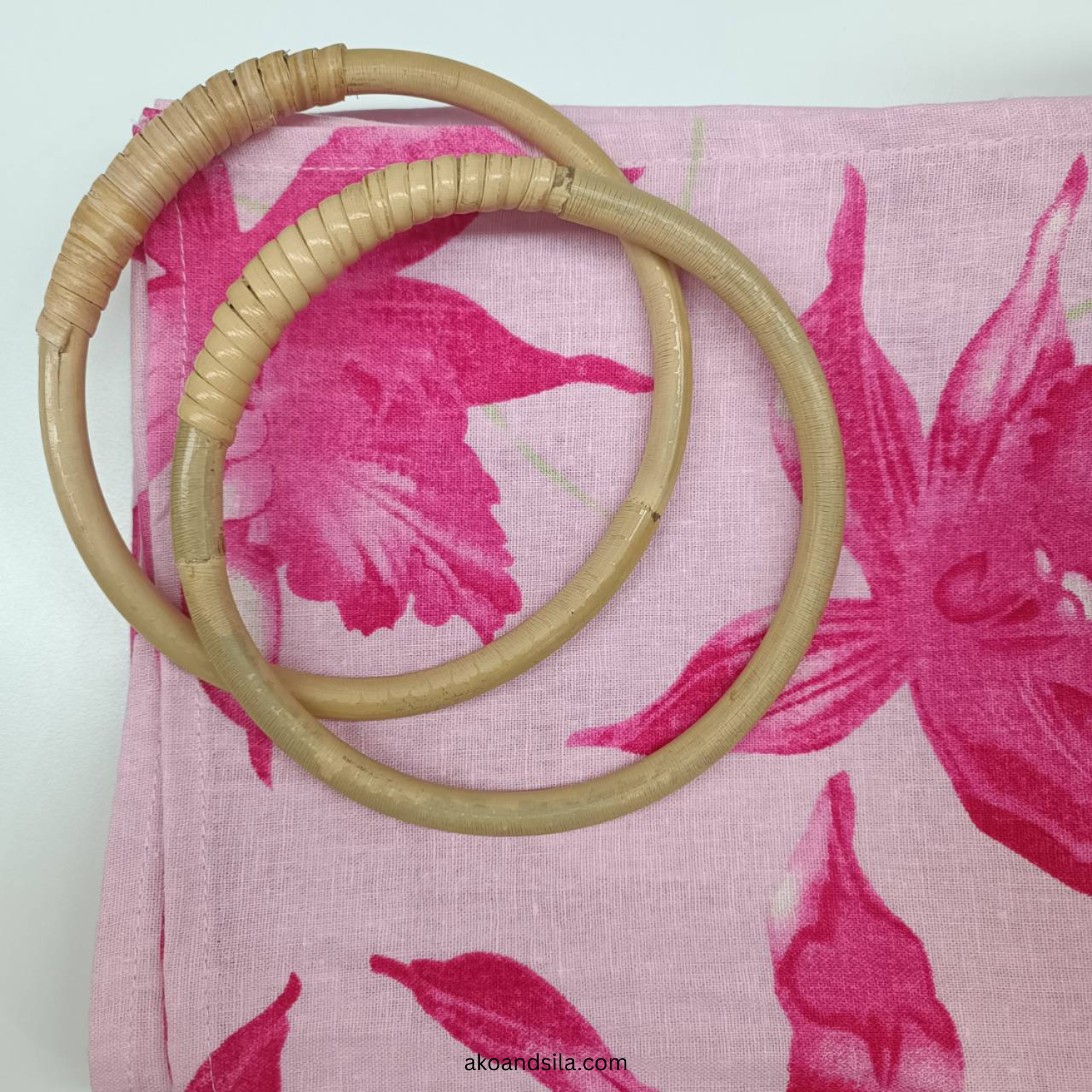 Blush Pink Orchid Linen Knot Bag with Bamboo Handle - Image 2